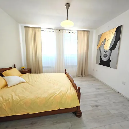 Apartament Madona