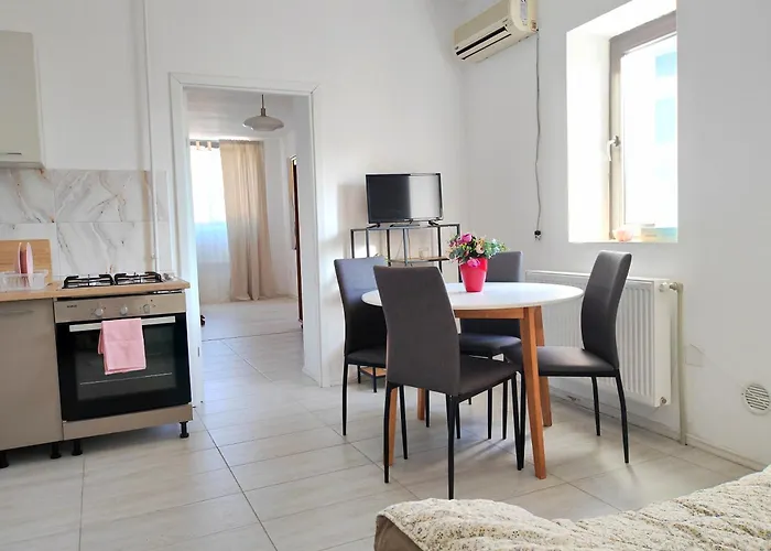 アパート Madona クラヨーヴァ